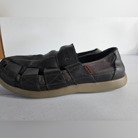 Crocs Santa Cruz Fisherman Sandals - Picture 6 of 11